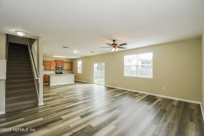 Photo - 3862 Falcon Crest Dr