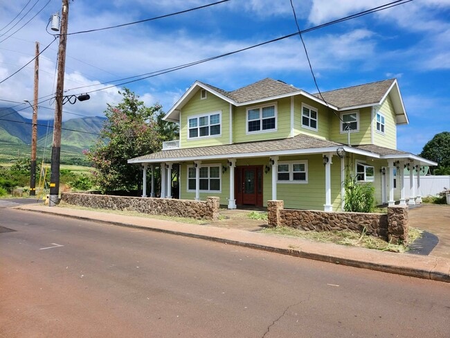 Photo - Large home in Lahaina for rent