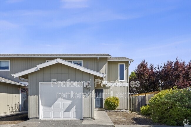 Building Photo - 20815 SW Alexander St Rental