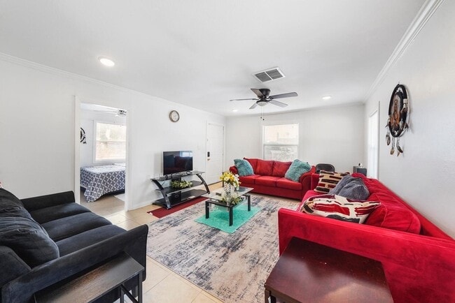 Photo - 8041 Howard Dr Unit 1