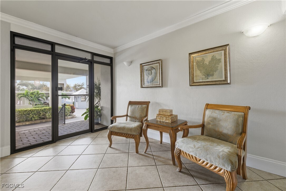 Photo - 1925 Clifford St Unit 101