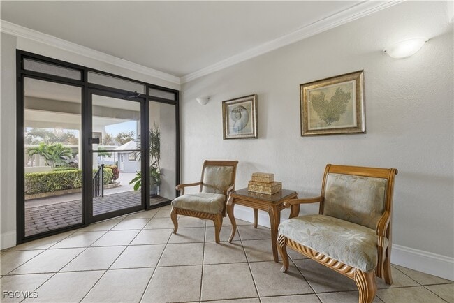 Photo - 1925 Clifford St Unit 101