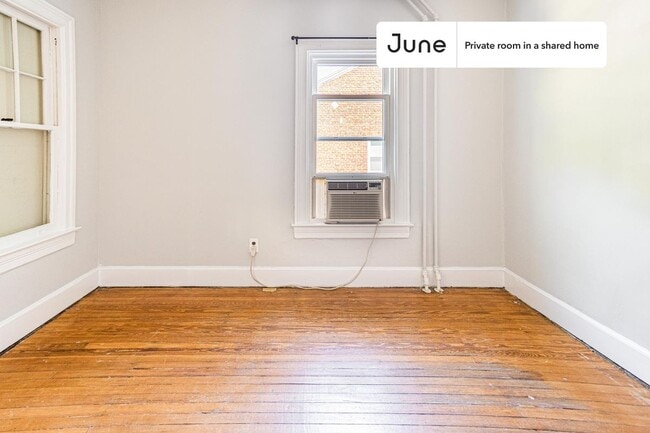 Photo - Room in Shared 6 bed/3 bath home Unidad D