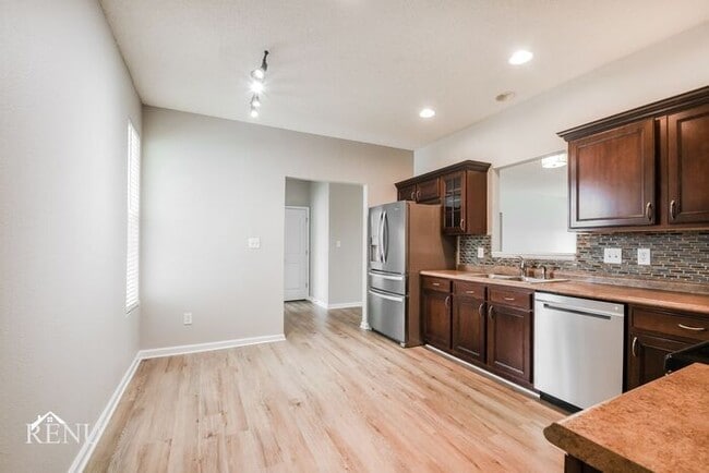 Photo - 4258 Amesbury Pl