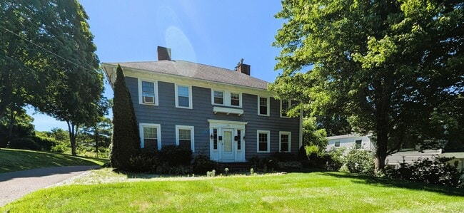Building Photo - 190 Cutler St Rental
