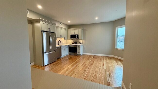 Photo - 663 Columbia Rd Unit B