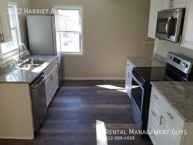 Photo - Beautiful 3 Bedroom! 2 Car Garage, Updated...