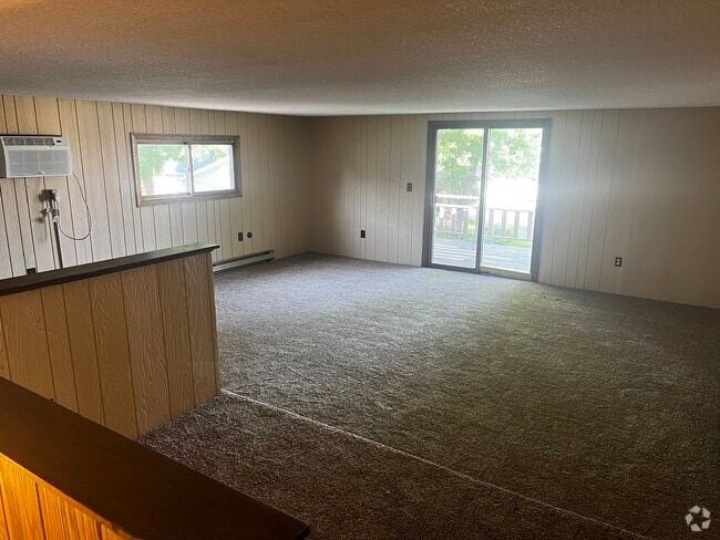 Building Photo - 33 24th Ave S Rental