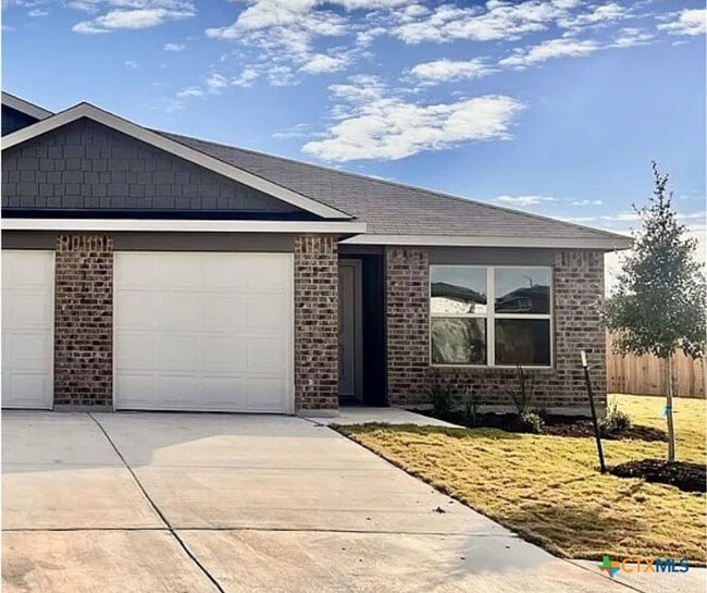 Building Photo - 1317 Concord Dr