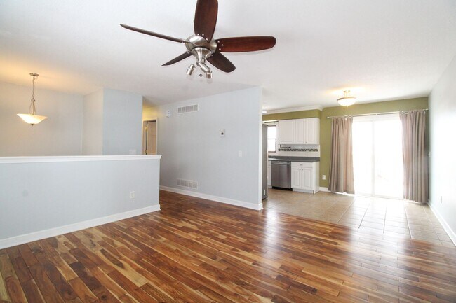 Photo - QUIET NEIGHBORHOOD!! 3 Bedroom, 1.5 Bath Home in Norwalk