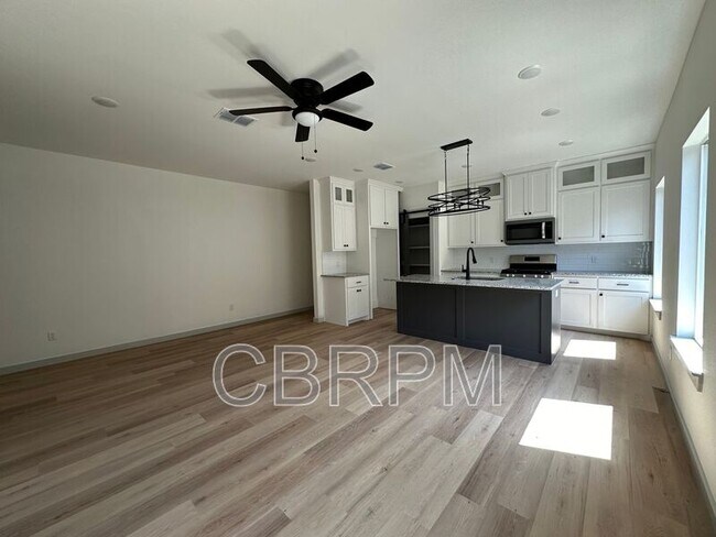 Photo - 2113 20th St