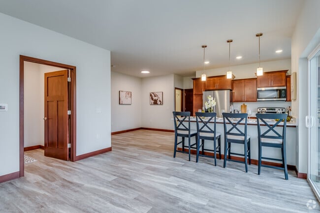 Living Area (2 BR, 2 BA - 1,259SF)