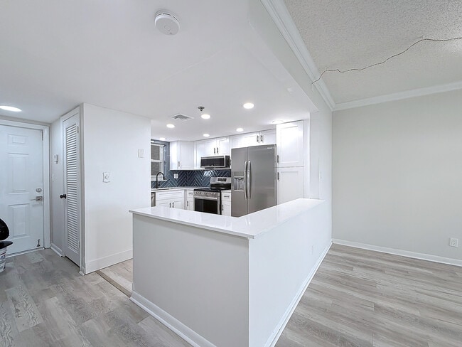 Photo - 3150 W Rolling Hills Cir Unidad 606