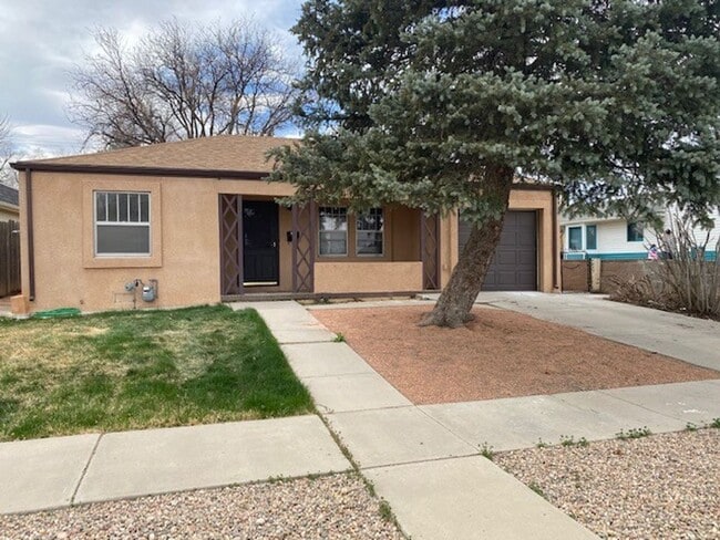 ALL PROSPECTIVE TENANTS MUST SUBMIT A $58 ... - ALL PROSPECTIVE TENANTS MUST SUBMIT A $58 ... House
