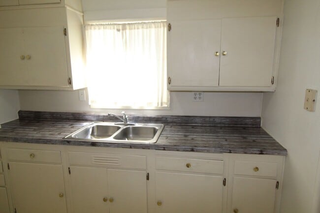 Photo - 18002 E Boone Ave