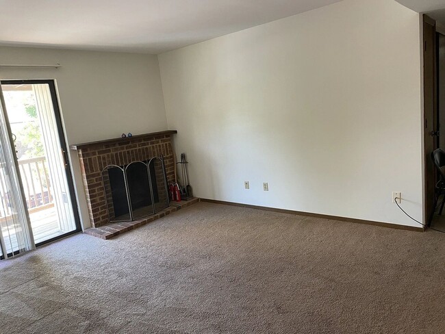 Photo - 1531 Springlet Ct