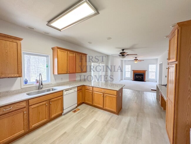 Photo - Zion Crossroads 3bed/2.5bath Rental