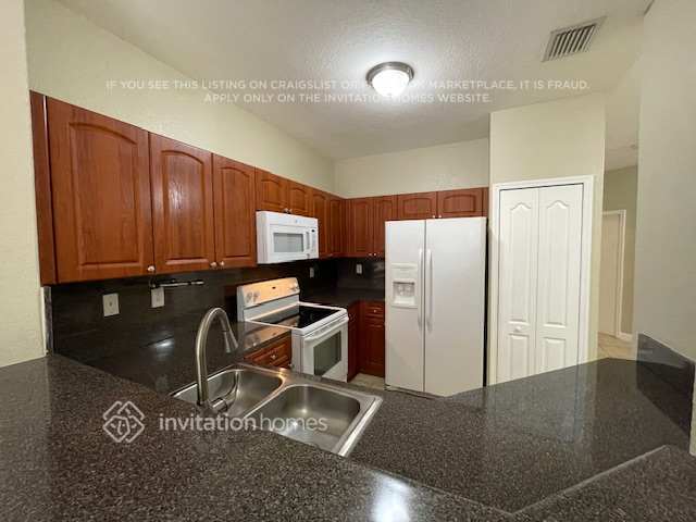 Photo - 877 SW 149th Ct
