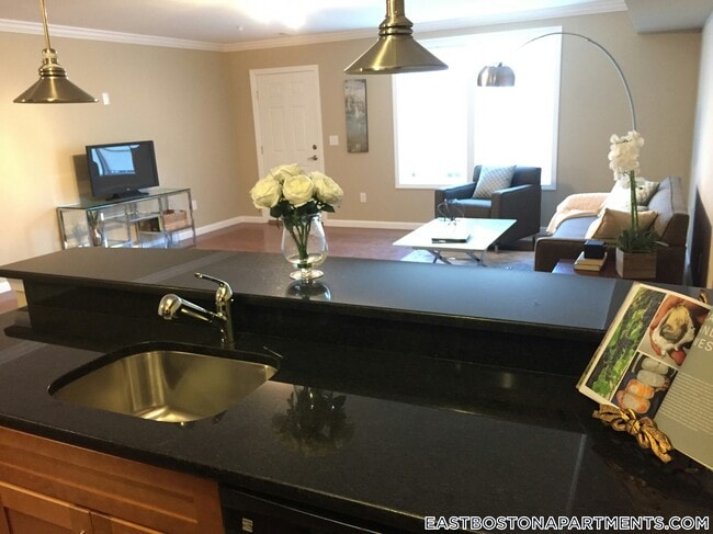 Photo - 51 Chelsea St Unit 4