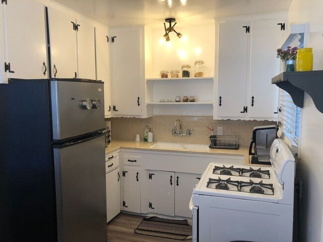 Photo - 12427 Chandler Blvd Unit 12429