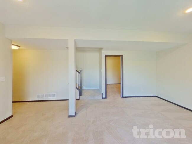 Photo - 1341 Meadow Ln