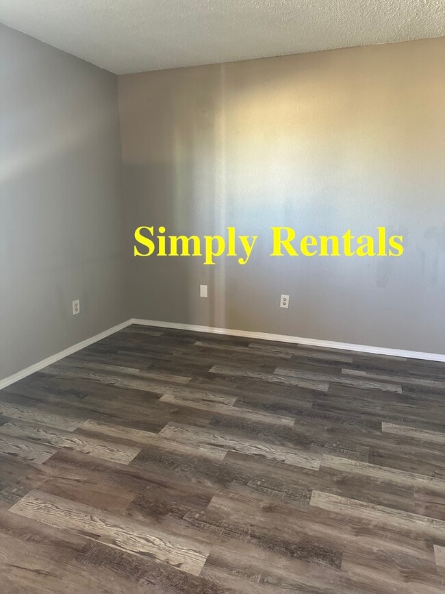 Photo - 1024 Chelwood Park Blvd NE Unit C