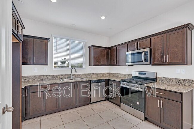 Photo - 393 Sullivan Dr