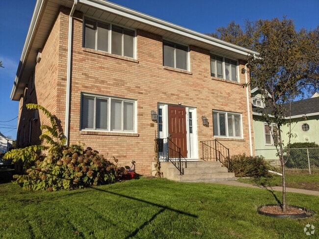 Building Photo - 1916 N 44th Ave Unit #4 Rental