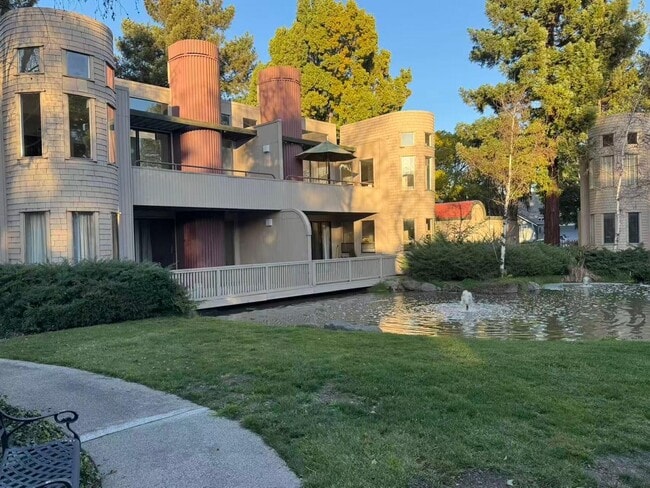 Photo - 928 Wright Ave