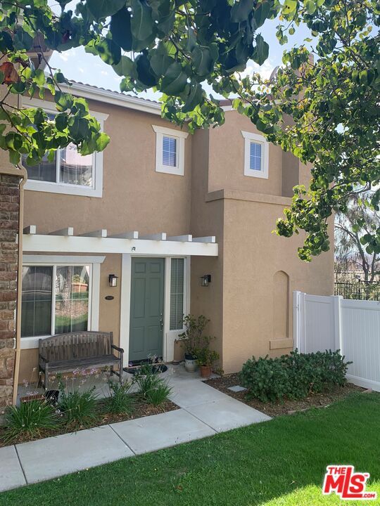 Building Photo - 28015 Serra Ln Unit 17