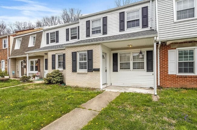 Photo - 12 Ethan Allen Ct