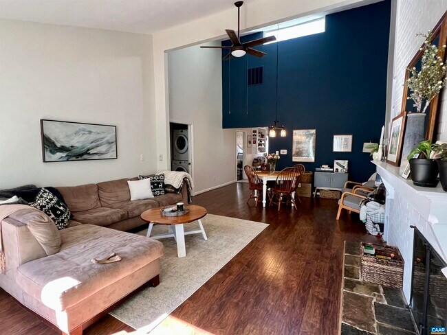 Photo - 327 Harvest Dr