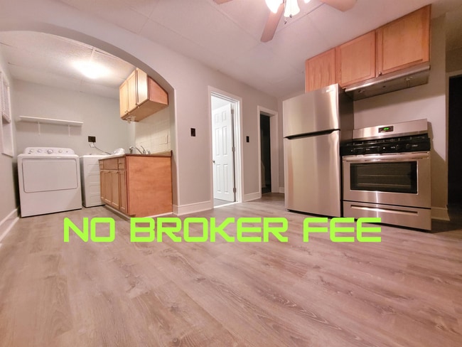 Building Photo - 171 Trenton St Unit 171 Trenton St., #1 Rental