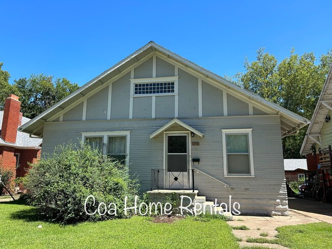 Riverside Bungalow - Riverside Bungalow House