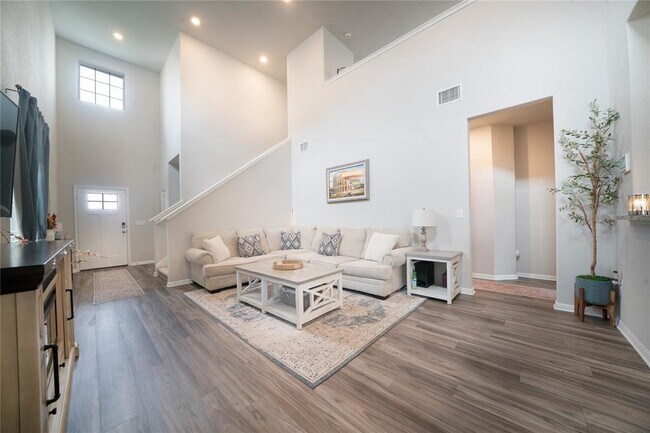 Photo - 1228 Vogel Dr