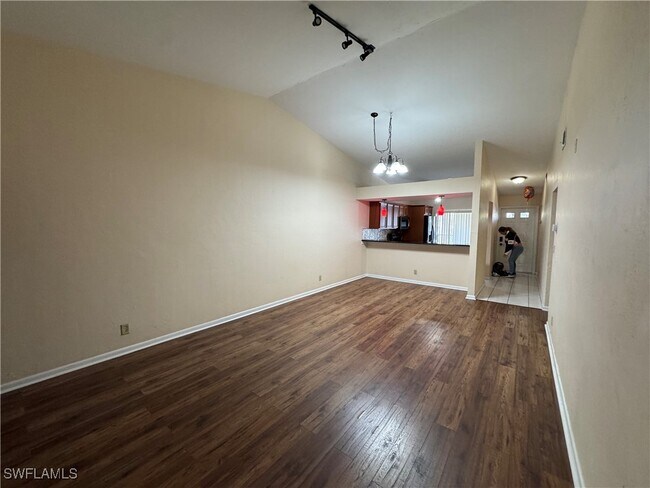 Building Photo - 4070 Looking Glass Ln Unit 3106