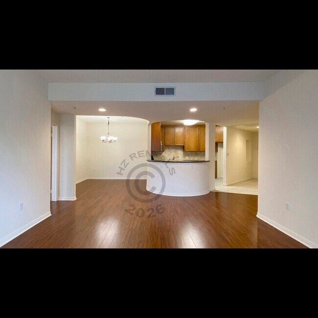 12140 Moorpark St