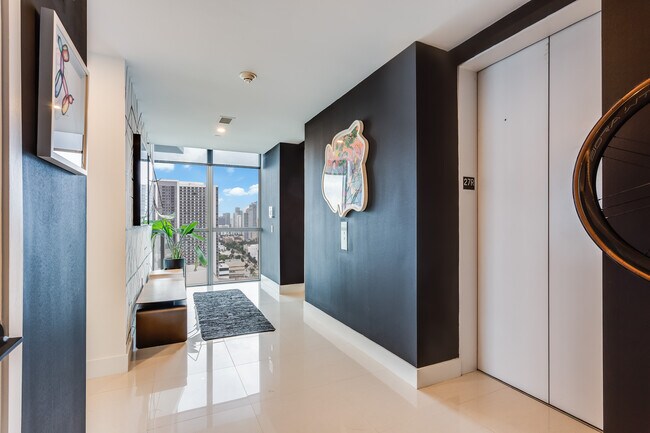 Photo - 1100 Biscayne Blvd