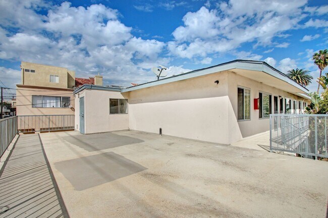Photo - 1437 Brockton Ave, Prime West LA, north of...