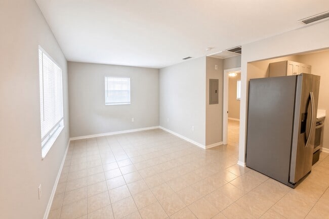 Photo - 2070 Franklin St