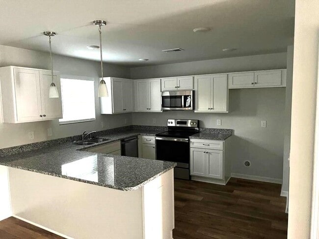 Photo - 22 Chalet Ct