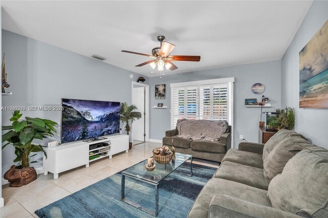 Photo - 4332 NW 120th Ln