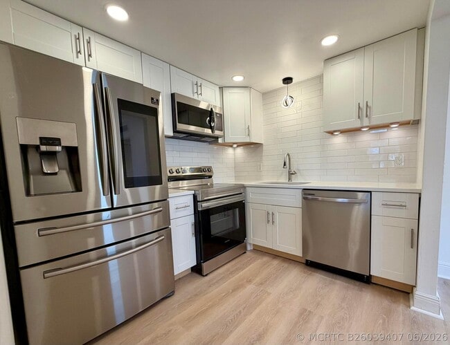 Building Photo - 207 Tuscany Ln Unit 207