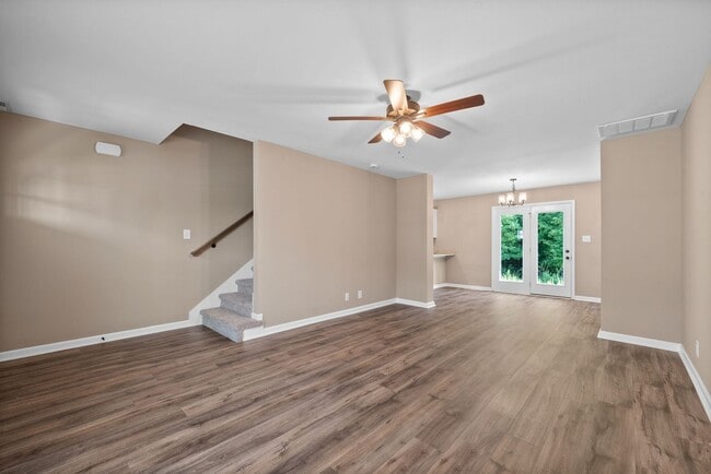 Building Photo - 3 Bedroom Home for Rent!