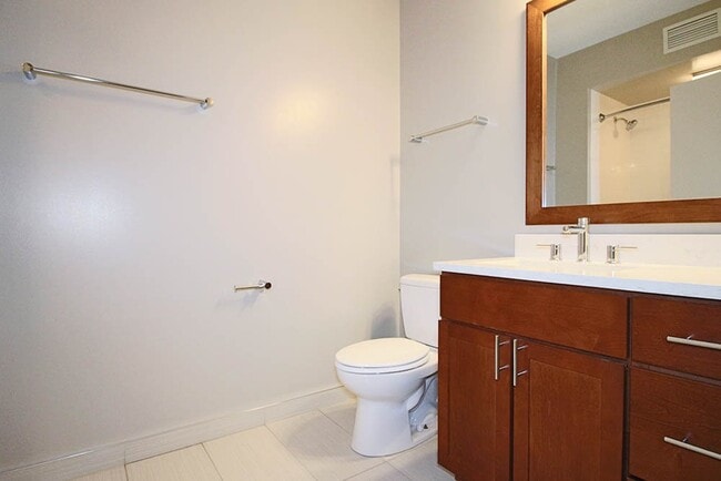 Photo - 339 E Ohio St Unit 2203