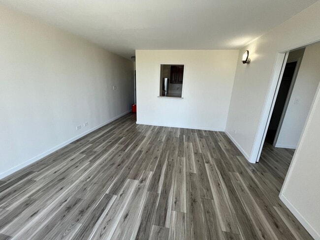 Photo - Pearl Ridge Gardens & Tower (Aiea) - 1 bedroom, 1 parking, swimming pool, and AC Unit 602