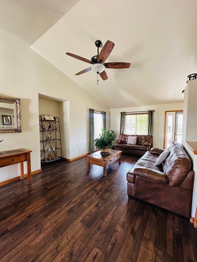 Photo - 3801 Ironhorse Dr