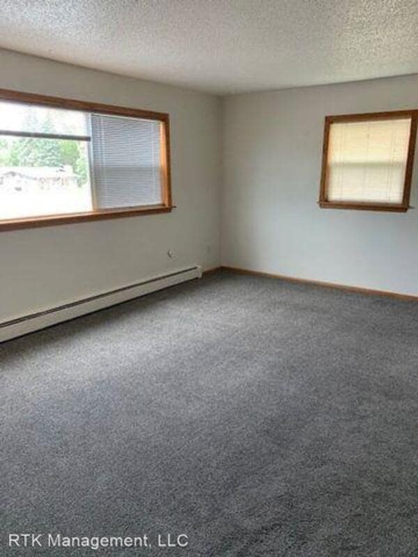 Photo - 7673 E River Rd