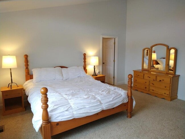 Photo - 4716 Shadowglen Dr