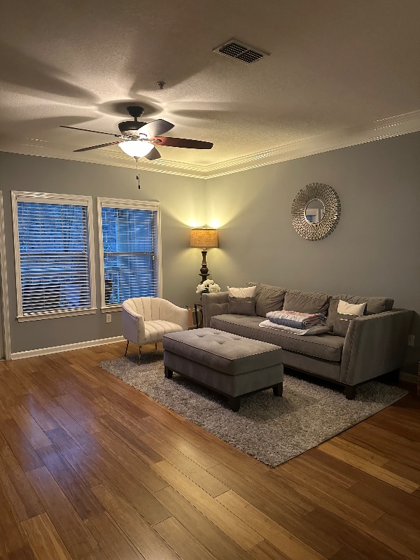 Building Photo - 2004 Westchester Ridge NE